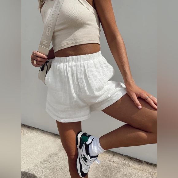 PRINCESS POLLY MATEO SHORTS WHITE SIZE 2 NWT - Picture 2 of 11